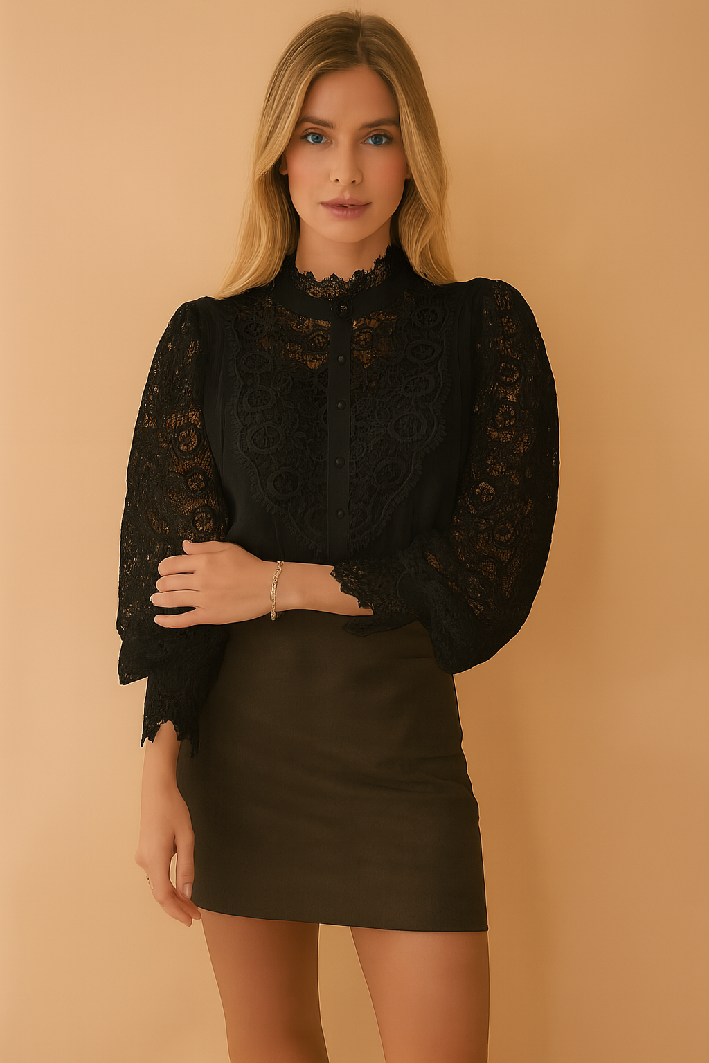 Margarett | Elegant Bluse med Blomstret Design og Blonde Detaljer 2